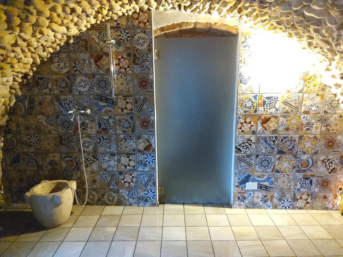 Antica Villa Cuneo- Guest House - "B&B E Non Un Hotel A Cuneo" Eksteriør billede