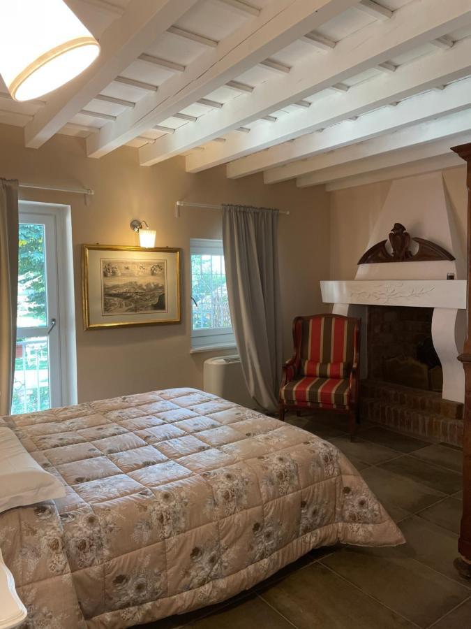 Antica Villa Cuneo- Guest House - "B&B E Non Un Hotel A Cuneo" Eksteriør billede