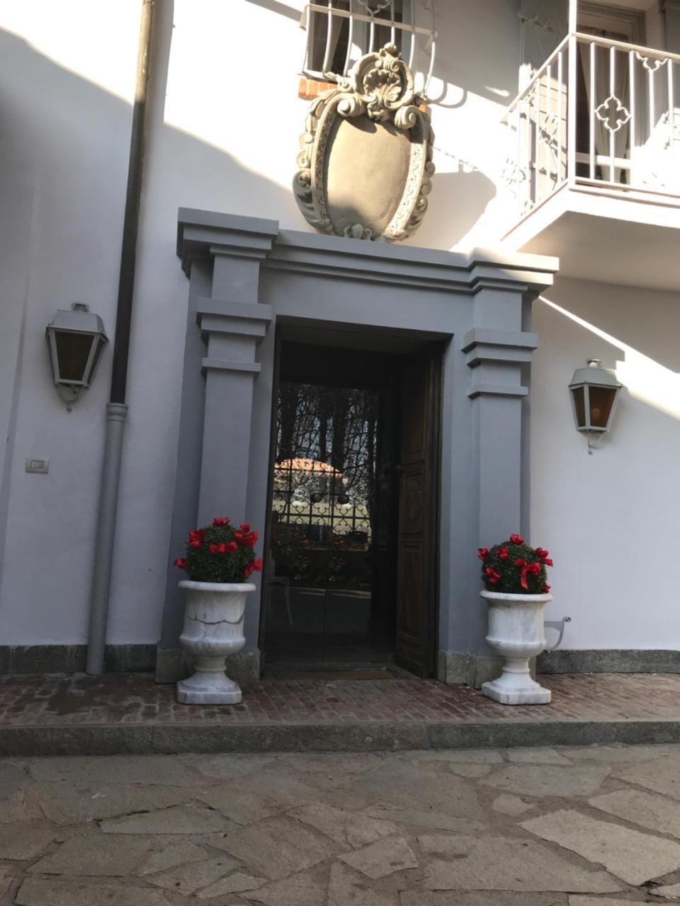 Antica Villa Cuneo- Guest House - "B&B E Non Un Hotel A Cuneo" Eksteriør billede