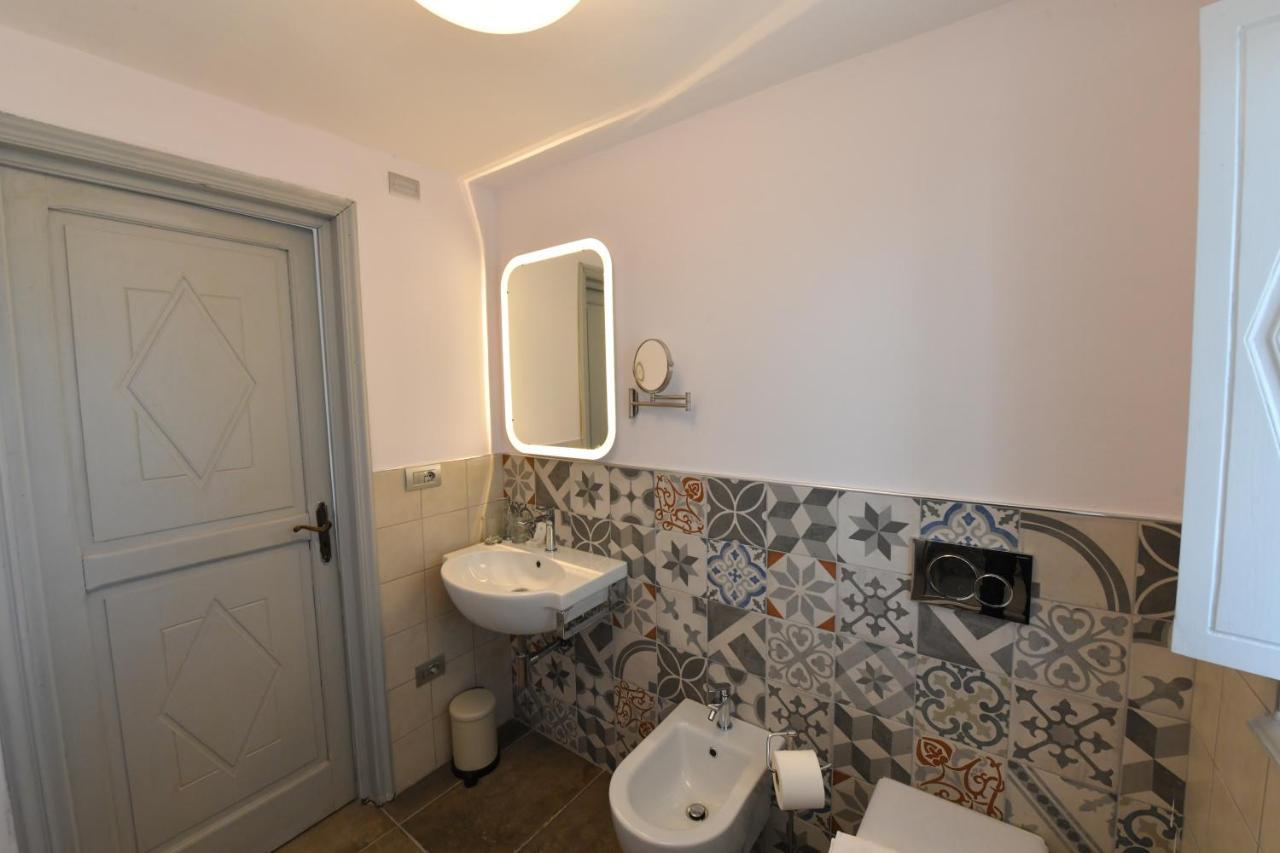 Antica Villa Cuneo- Guest House - "B&B E Non Un Hotel A Cuneo" Eksteriør billede